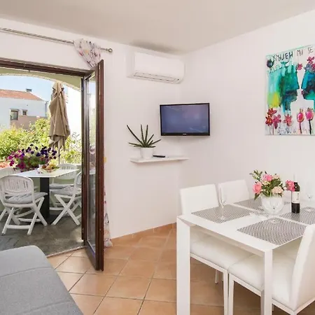 Motovunska 39b Poreč